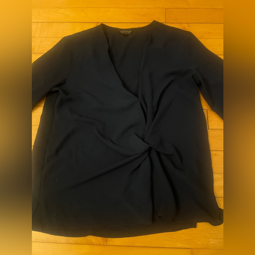 Top shop, Size 6, Very Gently Used, Navy, Twist Top
